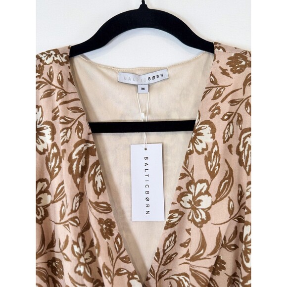 NWT Baltic Born Romper Brown Connor Taupe Floral V Neck Short Sleeve Boho Medium - Picture 4 of 12